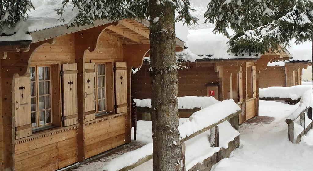Camping Jungfrau Lauterbrunnen Phòng bức ảnh