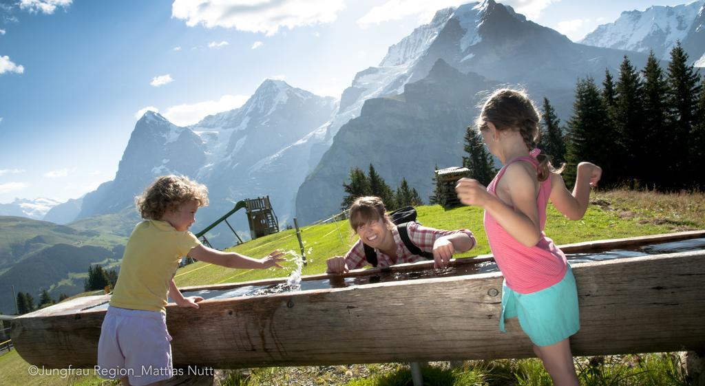 Camping Jungfrau Lauterbrunnen Ngoại thất bức ảnh