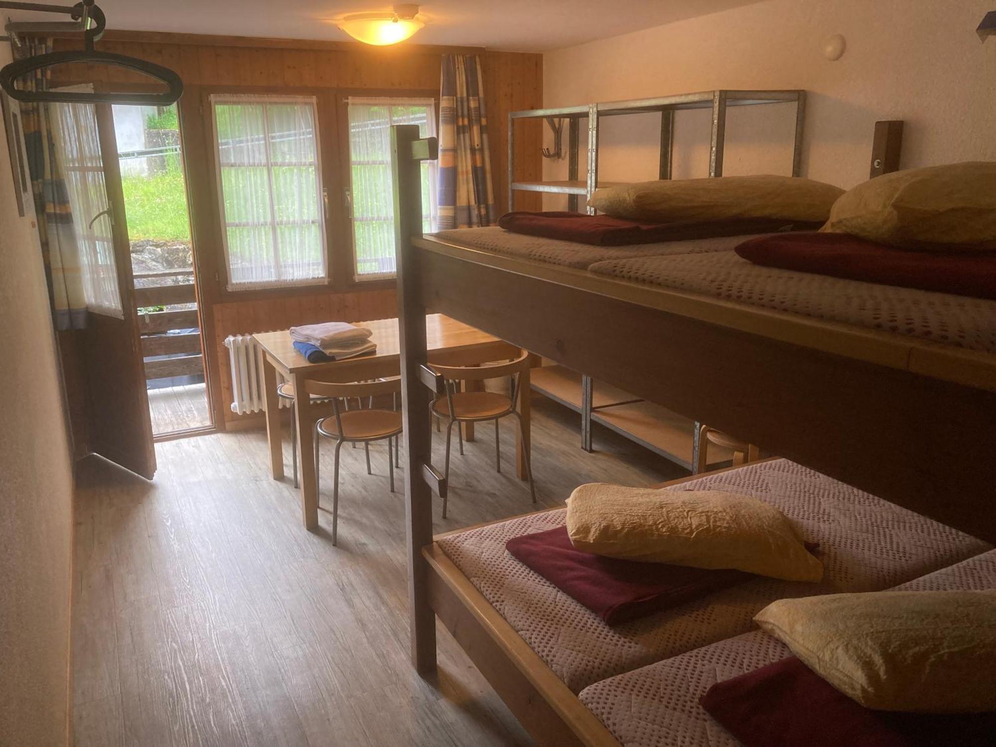 Camping Jungfrau Lauterbrunnen Phòng bức ảnh